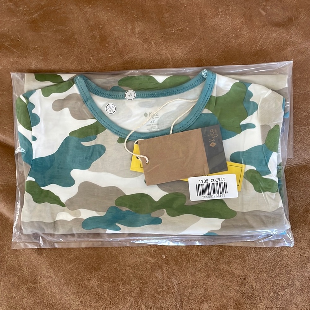 Kyte baby toddler pajamas in Camo